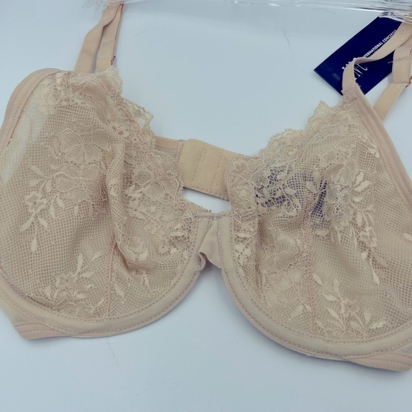 New I.N.C. INTERNATIONAL CONCEPTS
Underwire Lace Bra, Almond Latte Medium - Picture 4 of 7